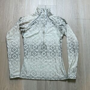 Nike Women's Cream and Gray Patterned Long Sleeve Top